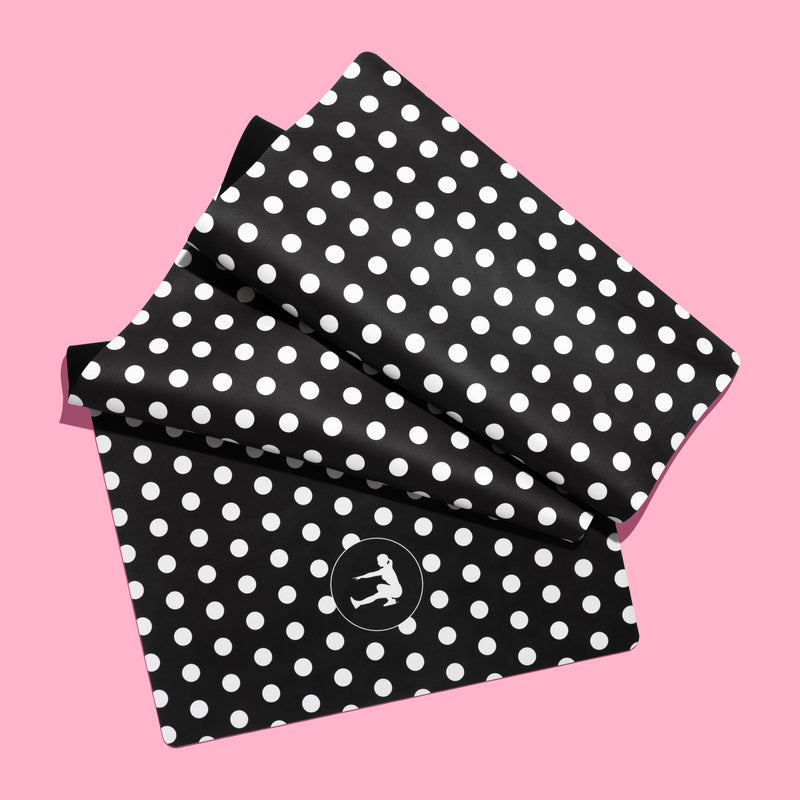 BLACK POLKA DOT WORKOUT MAT